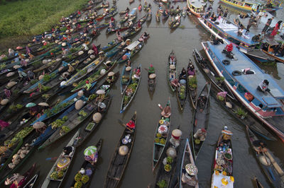 Floating market, floating market festival in banjarmasin lok baintan