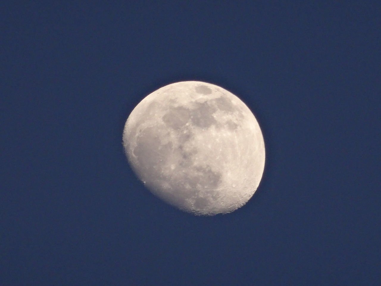 LOW ANGLE VIEW OF FULL MOON AGAINST SKY