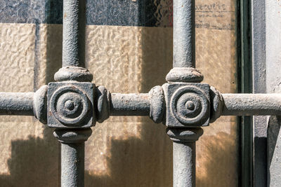 Close-up of rusty chain