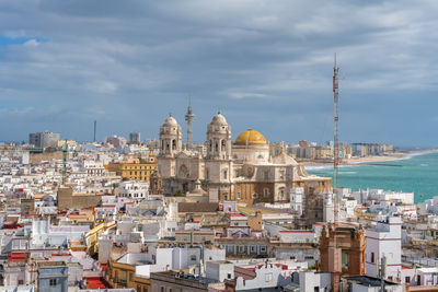 Cityscape against sky