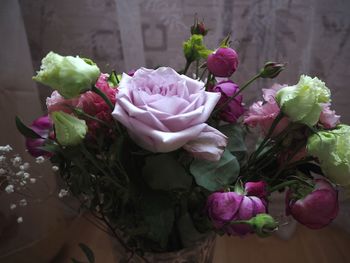 Close-up of pink rose bouquet