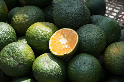 Full frame shot of oranges in basket