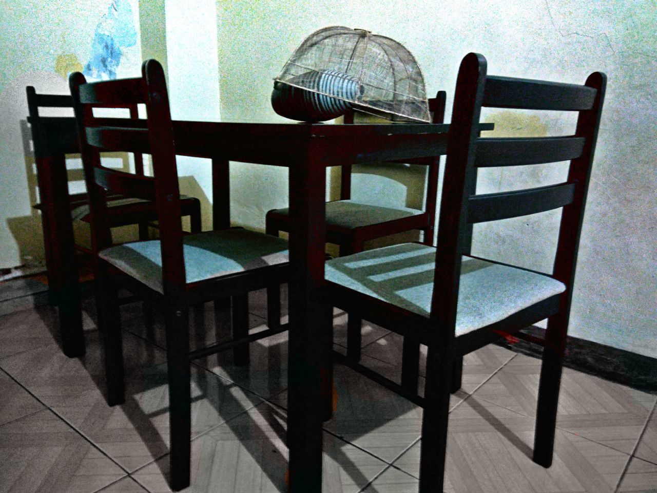 EMPTY CHAIR AND TABLE IN RESTAURANT