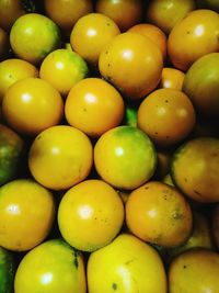 Full frame shot of oranges