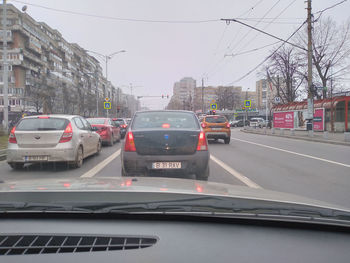 Traffic on road in city