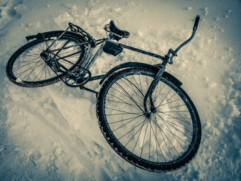 Bicycle wheel against sky