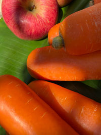 Close-up of oranges