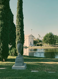 Statue of fountain in park