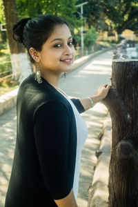 Portrait of a smiling young woman