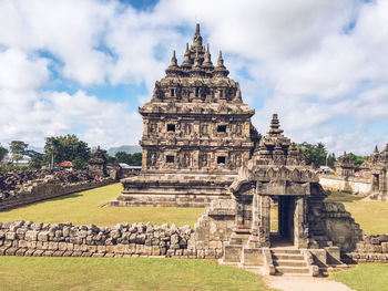 View of plaosan temple against sky