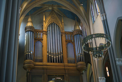pipe organ