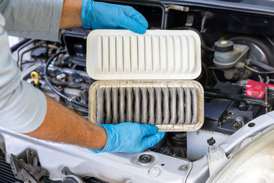 Automotive engine air filter replacement