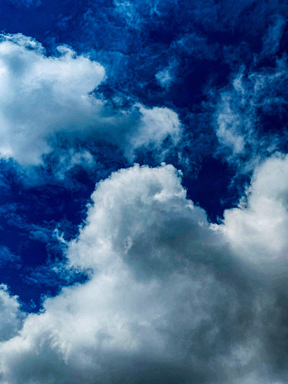 sky, cloud, blue, backgrounds, nature, beauty in nature, cloudscape, no people, environment, scenics - nature, daytime, outdoors, azure, idyllic, tranquility, dramatic sky, white, wind, day, wind wave, abstract, full frame, atmosphere