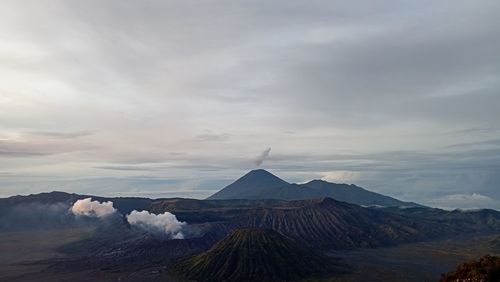 Bromo mountain indonesia