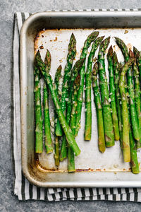 Freshly roasted asparagus with lemon zest and garlic