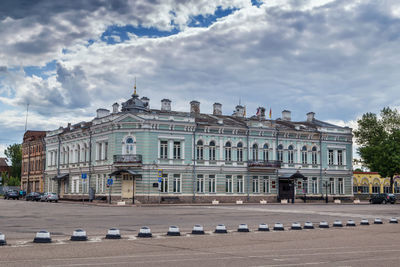 Uspenskaya square in uglich city center, russia