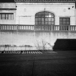 Graffiti on wall of building