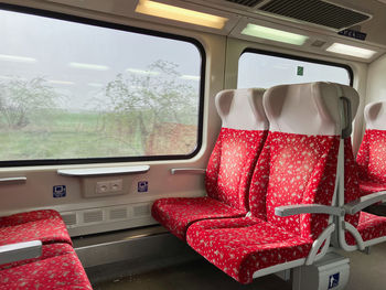 Empty seats in bus