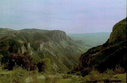 SCENIC VIEW OF MOUNTAIN AGAINST SKY