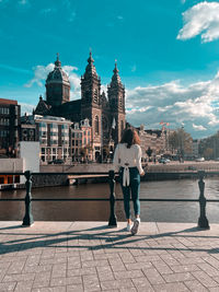Amsterdam central - view to basiliek van de heilige nicolaas