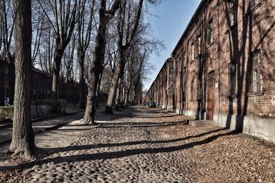 Road leading towards building