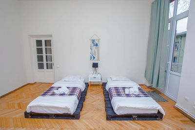 Empty seats in house