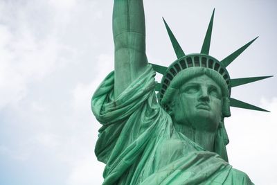 Statue of liberty against sky