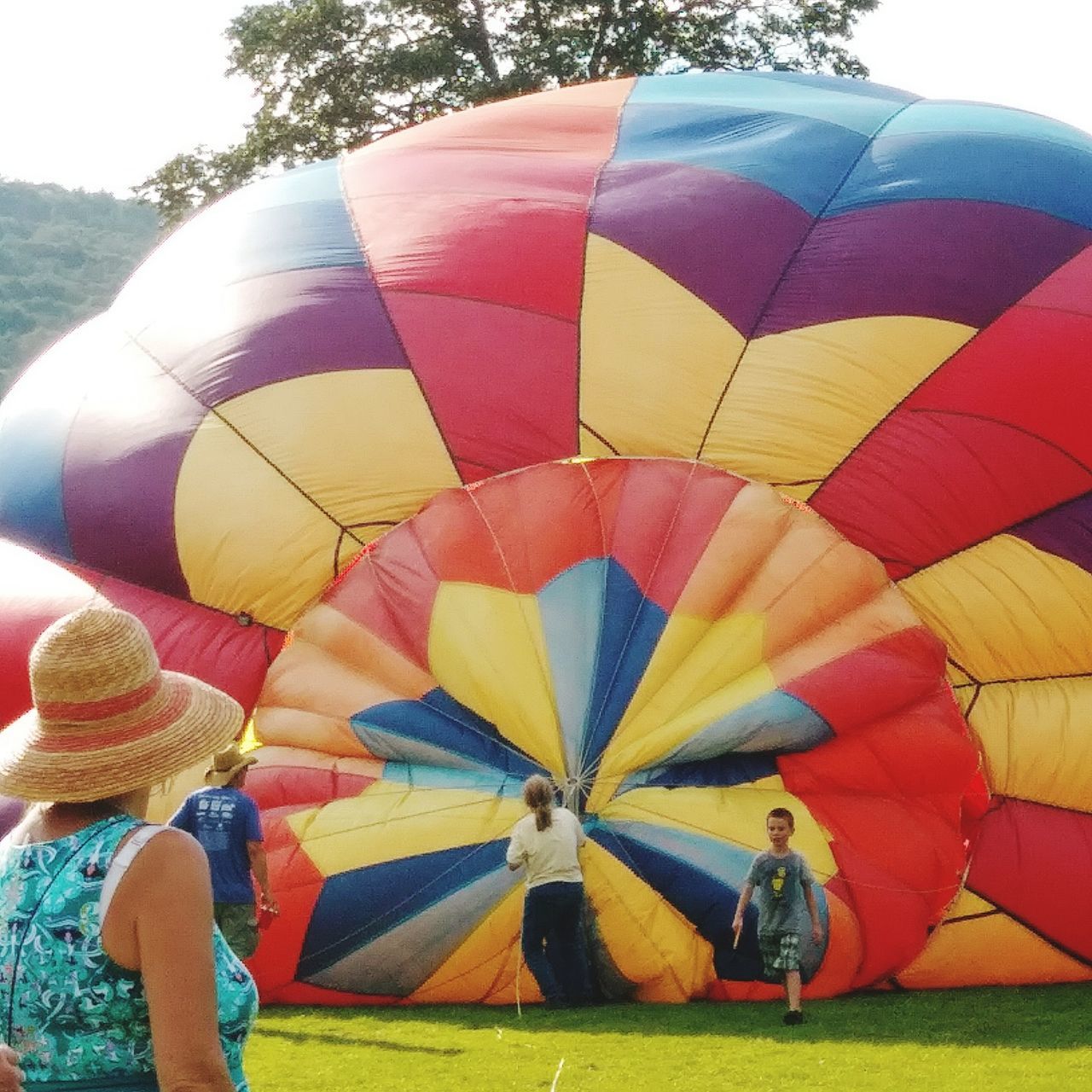 Rainbow coloured baloons