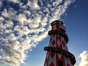 Low angle view of cloudy sky