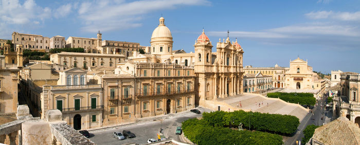 Buildings in city