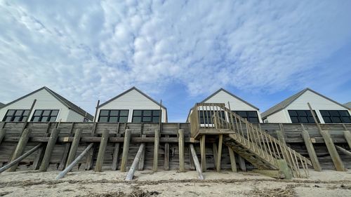 Vacation beach cottages at truro, cape cod