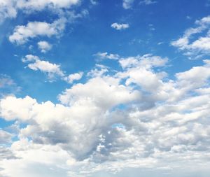 Low angle view of cloudy sky