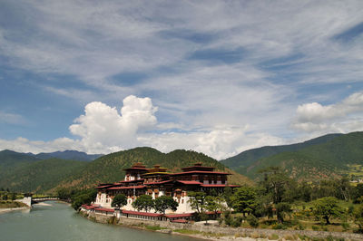 Punakha dzong  is the administrative centre of punakha dzongkhag, one of the 20 districts of bhutan.