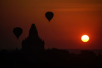 Sunrise at bagan