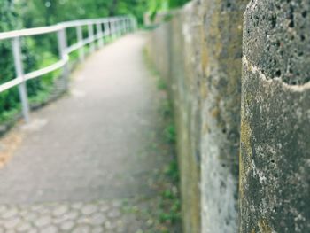 Surface level of footpath