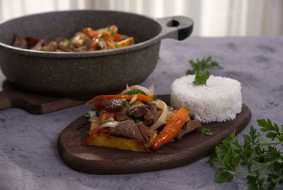 Peruvian dish known by the name of lomo saltado.