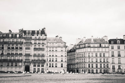 Buildings in city