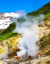 Dachniye hot springs, geyser valley in miniature near mutnovsky volcano in kamchatka peninsula