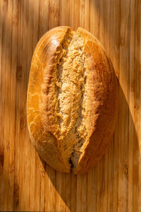 Directly above shot of bread on cutting board