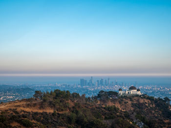 Panoramic view of griffith observatory and los angeles city.