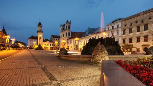 Buildings in city