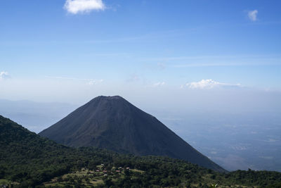 Izalco volcano in national park in el salvador on a sunny morning