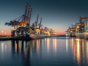 Cranes at harbor hamburg. waltershof