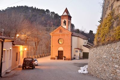 View of cathedral against sky