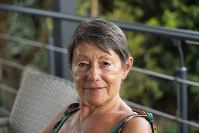 Portrait of woman smiling