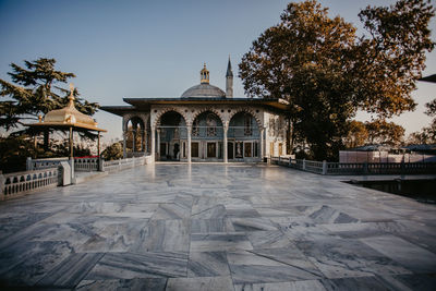 View of temple building against sky