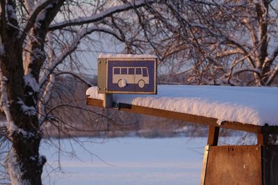 Bus stop wintertime