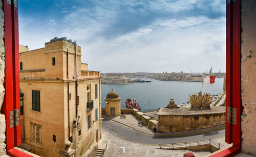 Panoramic view of city against sky