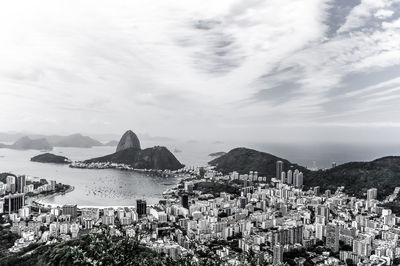 Cityscape at rio de janeiro against sky