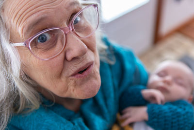 Close-up portrait of smiling woman